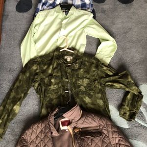 Boys Shirts SIZE 12-14//Camisas Tamaño 12-14